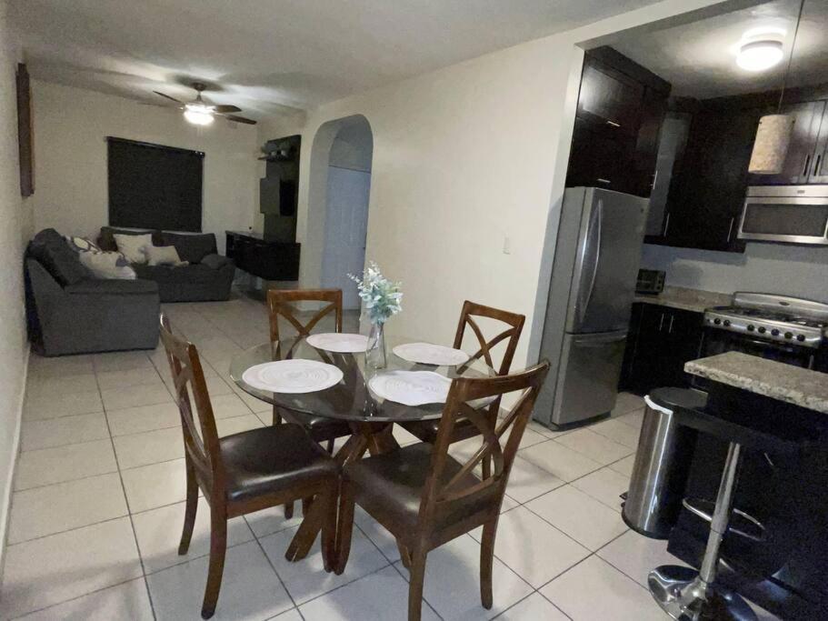 Casa Eliseos, A 5 Minutos De La Linea Fronteriza Villa Nogales  Bagian luar foto