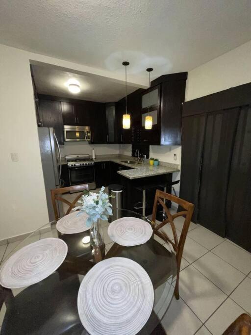 Casa Eliseos, A 5 Minutos De La Linea Fronteriza Villa Nogales  Bagian luar foto